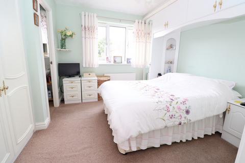 2 Cedar Close, Swinton, Mexborough, S64 8GB