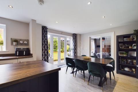 18 Drabble Close, Shifnal, TF11 9QN