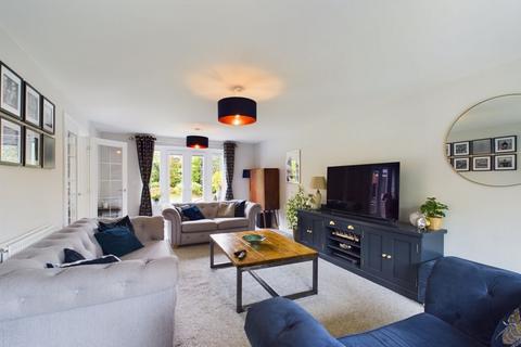 18 Drabble Close, Shifnal, TF11 9QN