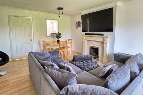 3 bedroom end of terrace house for sale, Wells Road, Gloucester, GL4 3AN