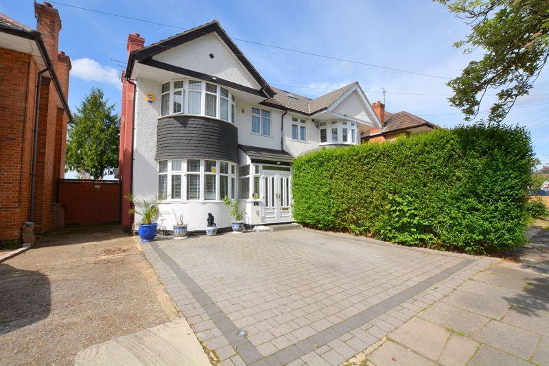 Sylvia Avenue, Hatch End 4 bed semidetached house for sale £865,000