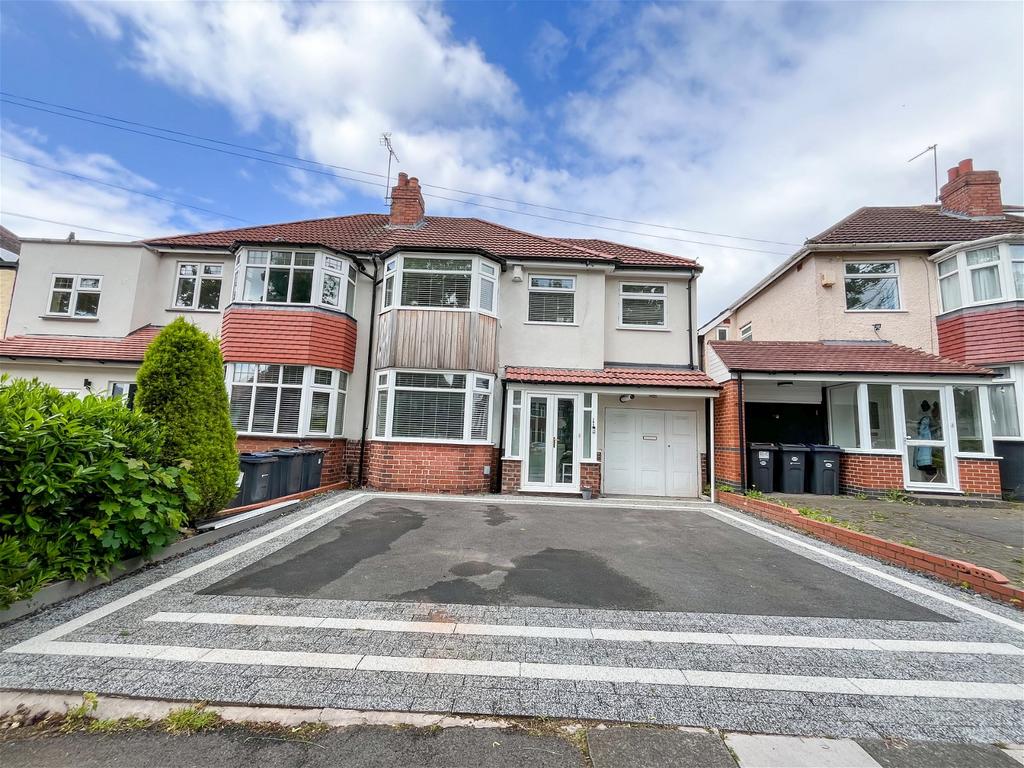 Baldwins Lane, Hall Green, Birmingham 4 bed semidetached house for sale £410,000
