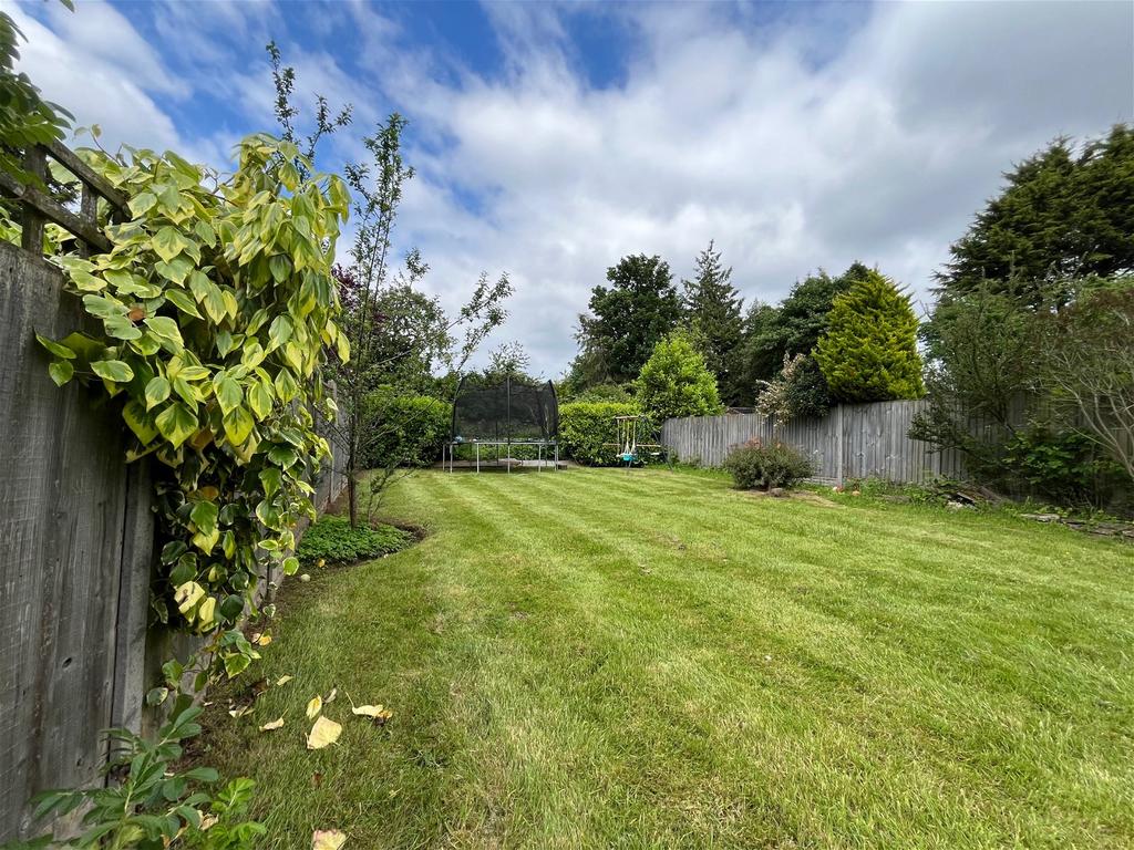 Baldwins Lane, Hall Green, Birmingham 4 bed semidetached house for sale £410,000