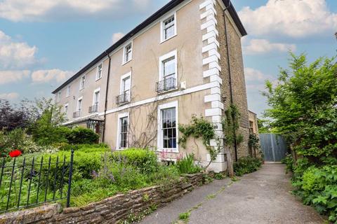 4 bedroom character property for sale, 33 Fromefield, Frome BA11