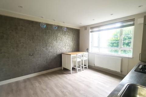 2 bedroom flat to rent, Upper Clapton Road, London E5
