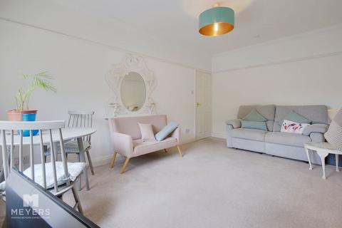 2 bedroom apartment for sale, San Remo Towers, Sea Road, Bournemouth, BH5