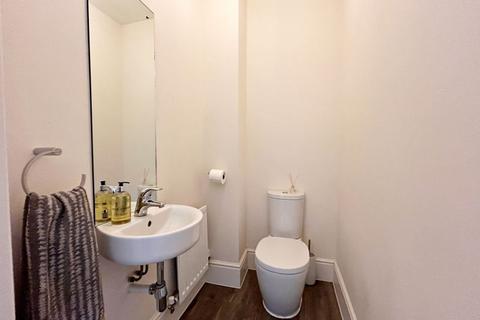32 Choules Close, Pershore, WR10 2FB