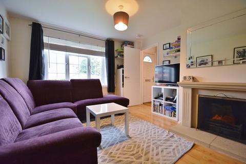 6 Barley Close, Lewknor, Watlington, OX49 5UA