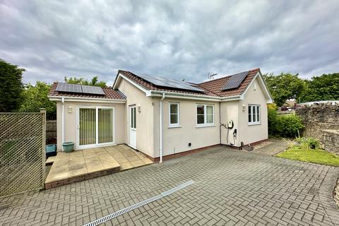 2 bedroom detached bungalow to rent, Pound Lane, Nailsea, North Somerset