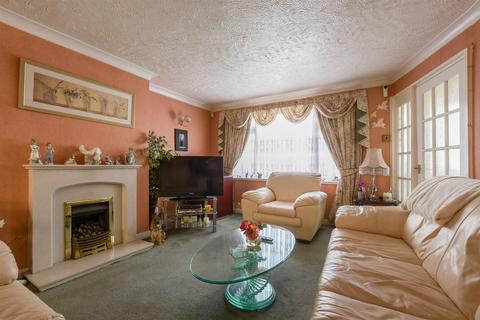 105 Long Lane, Bexleyheath, DA7 5AY