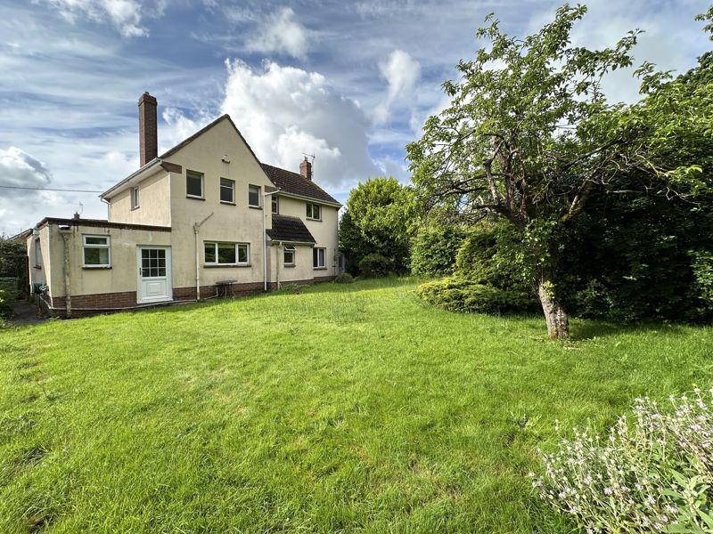 Jeffreys Way, Taunton TA1 4 bed detached house for sale £425,000
