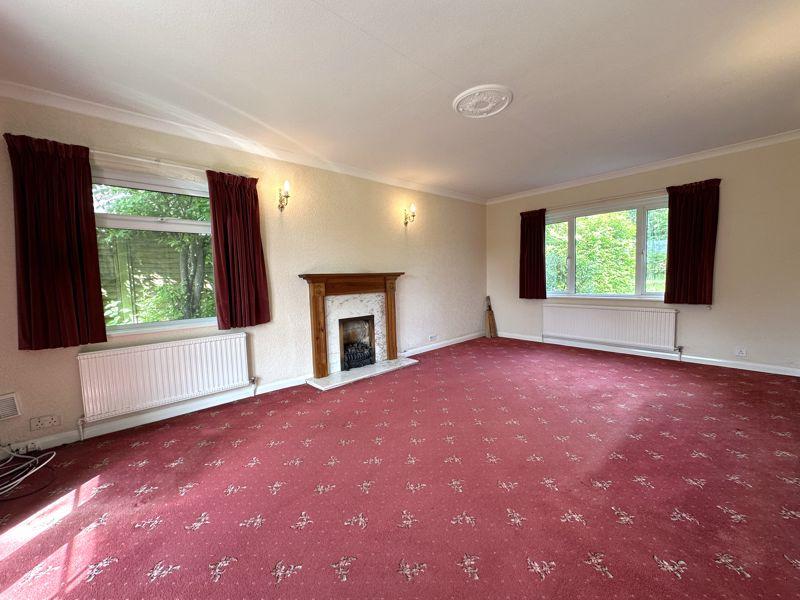 Jeffreys Way, Taunton TA1 4 bed detached house for sale £425,000