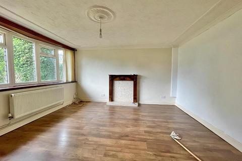 1 Brogden Close, West Bromwich, B71 3SJ