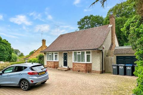 2 bedroom bungalow for sale, Croham Valley Road, South Croydon, CR2 7RF