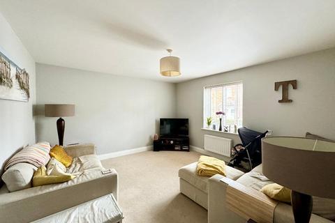 3 bedroom end of terrace house for sale, Mander Farm Road, Silsoe, Bedfordshire, MK45 4FJ