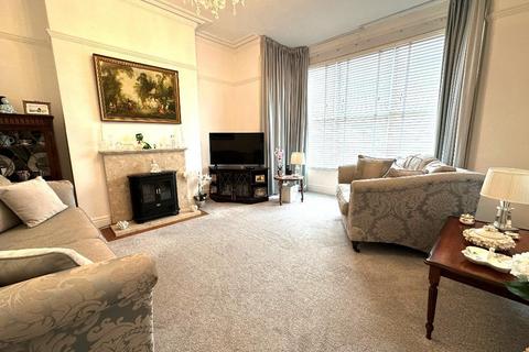 4 bedroom end of terrace house for sale, South Luton, Luton LU1