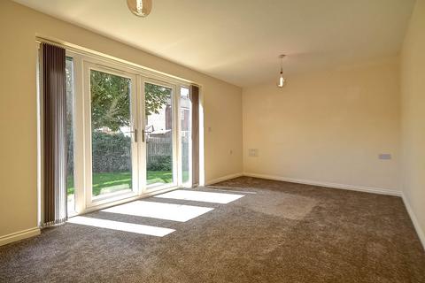3 bedroom semi-detached house to rent, Mulberry Lane, Hull, East Yorkshire, HU4