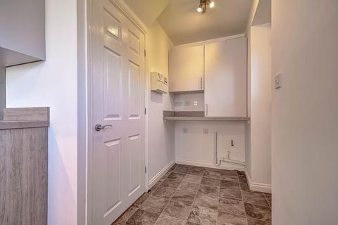 3 bedroom semi-detached house to rent, Mulberry Lane, Hull, East Yorkshire, HU4