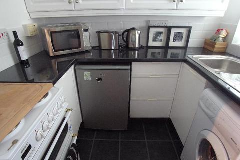 Studio for sale, Fieldway Close, Leeds, West Yorkshire, UK, LS13