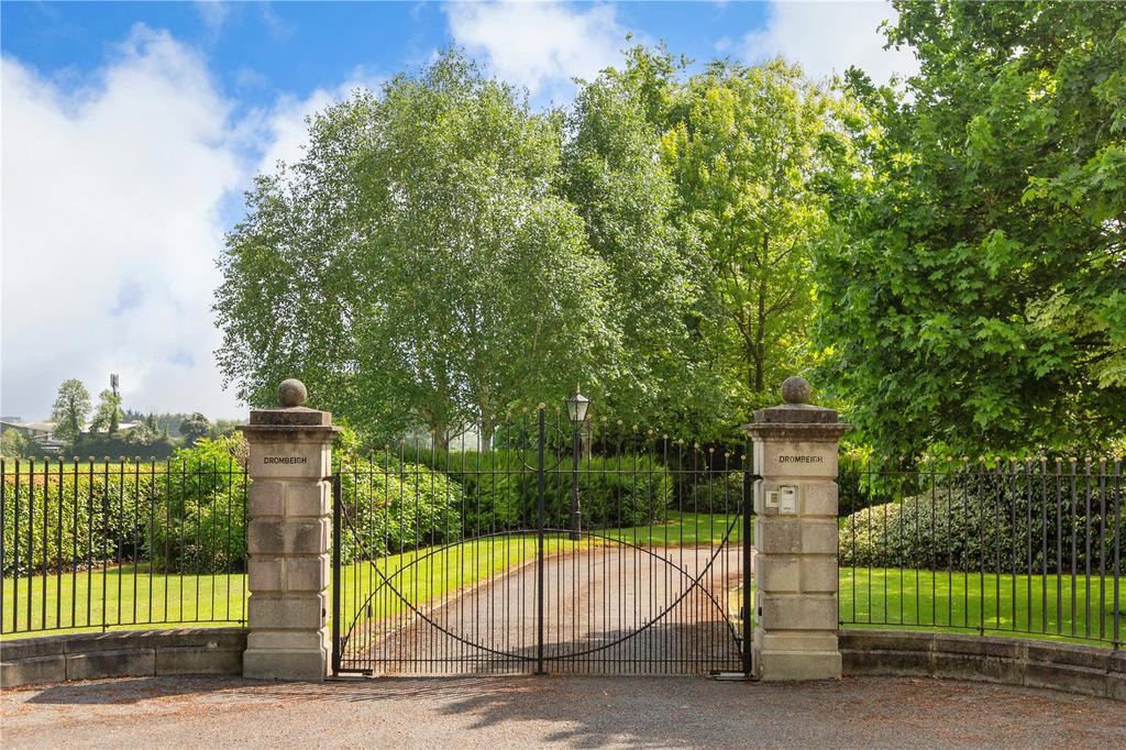 Westmanstown, Lucan, Co Dublin 5 bed detached house £1,117,703* (€