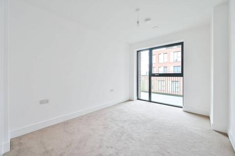 1 bedroom flat to rent, Belfield Mansions, Elephant and Castle, London, SE17