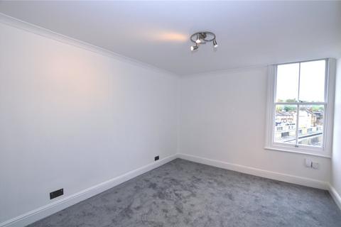 2 bedroom apartment to rent, Hamilton Road, London, SE27