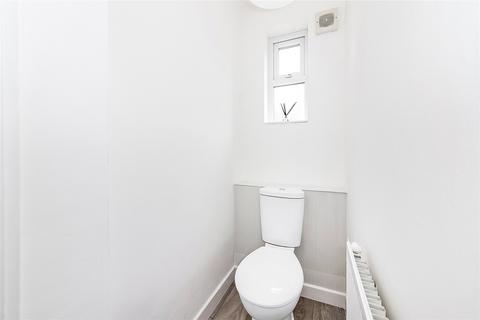 12 Westgate Road, London, SE25 4LZ