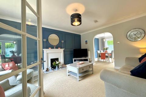22 Keycroft Copse, Peatmoor, Swindon, SN5 5AE