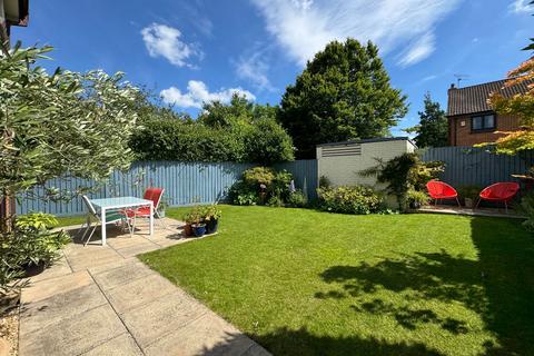 22 Keycroft Copse, Peatmoor, Swindon, SN5 5AE
