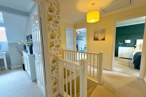 22 Keycroft Copse, Peatmoor, Swindon, SN5 5AE
