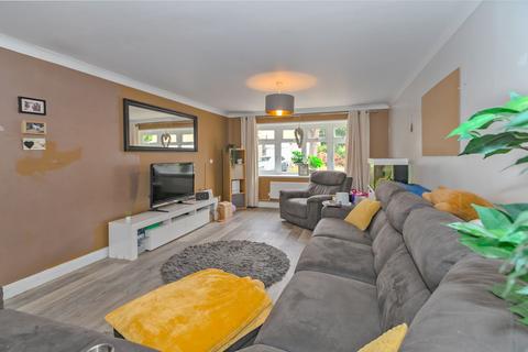 3 bedroom semi-detached house for sale, Stotfold Court, Milton Keynes MK11