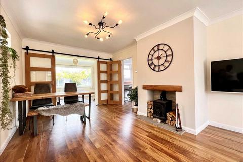 3 bedroom detached house for sale, Benfleet SS7