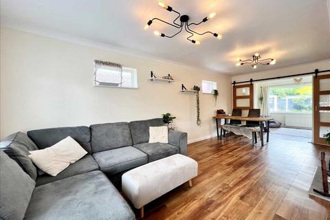 2a Beech Road, Benfleet, SS7 2AZ