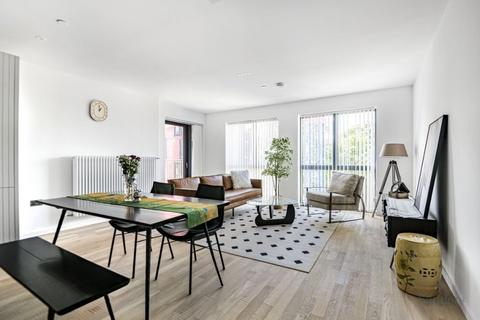 1 bedroom flat to rent, Ronalds Road, Brentford TW8