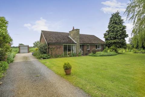 3 bedroom detached bungalow for sale, Bishopdyke Road, Cawood, Selby