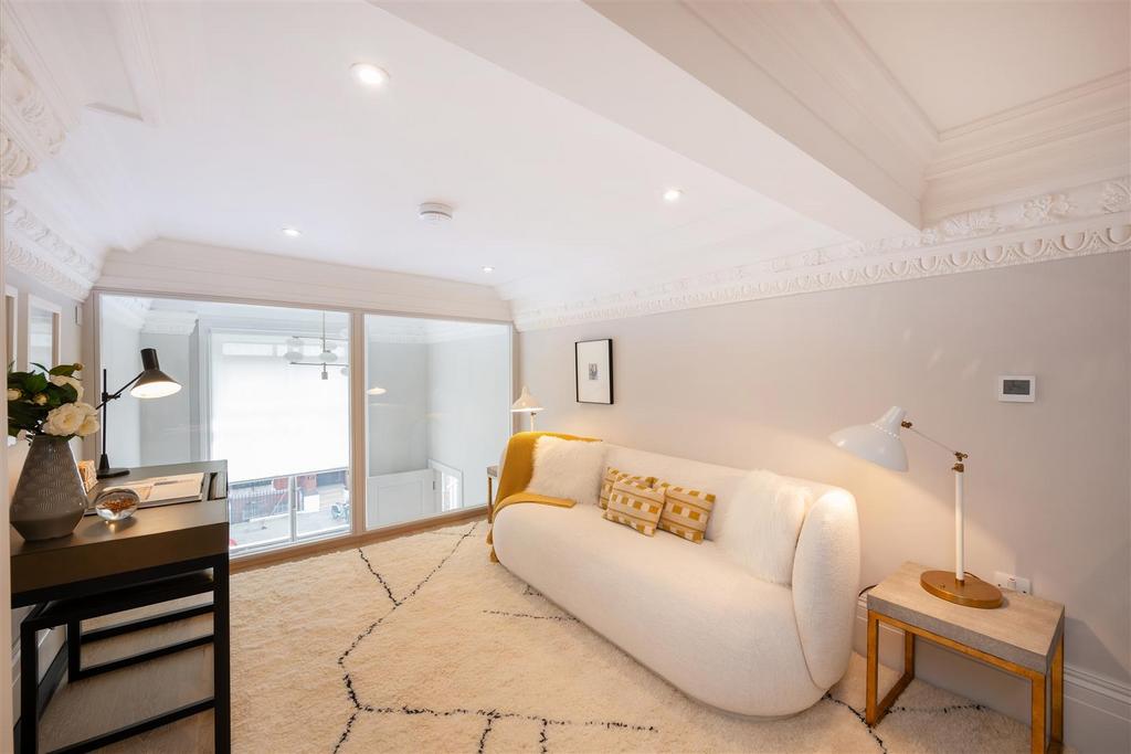 Flat 5, 50 Pont Street Hi-25.jpg