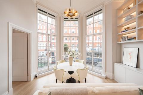 2 bedroom apartment for sale, Pont Street, Knightsbridge, SW1X