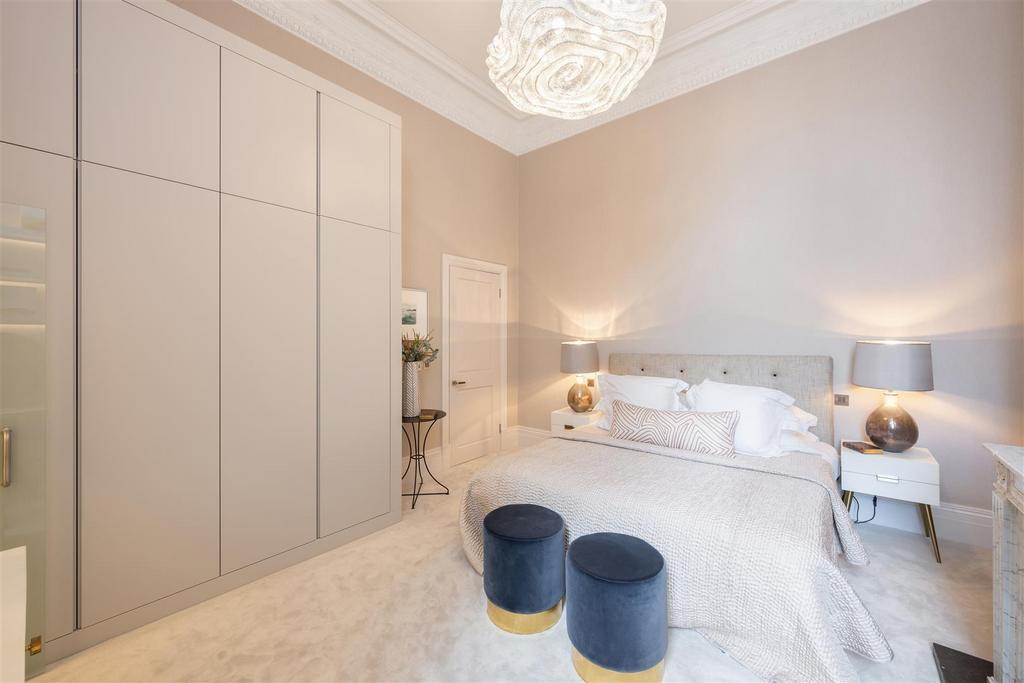 Flat 5, 50 Pont Street Hi-21.jpg