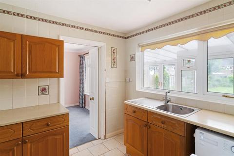 11 Cowley Close, Cheltenham, GL51 6NP