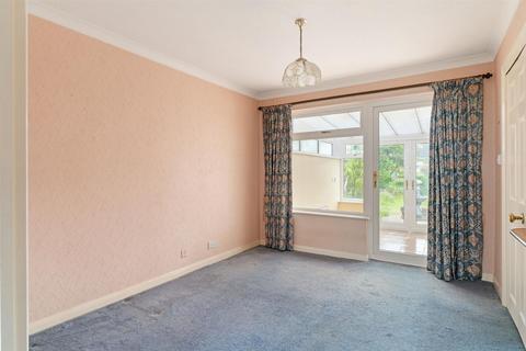 11 Cowley Close, Cheltenham, GL51 6NP