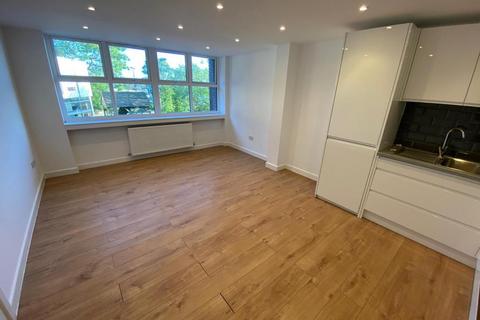 1 bedroom property to rent, Rickfords Hill, Aylesbury