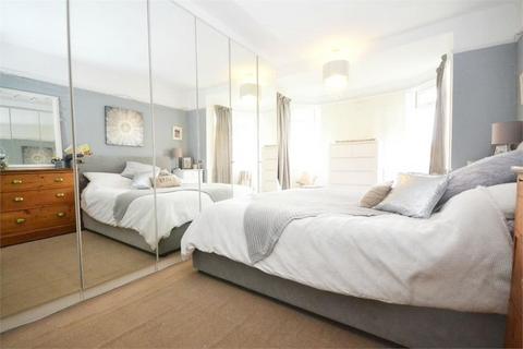 2 bedroom maisonette to rent, Whitton Waye, Whitton