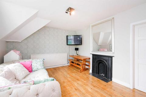 2 bedroom property for sale, Hermon Hill, Wanstead