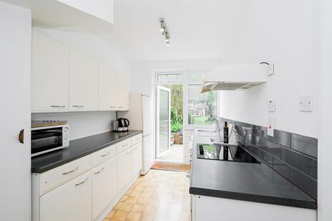 261 Larkshall Road, London, E4 9HY