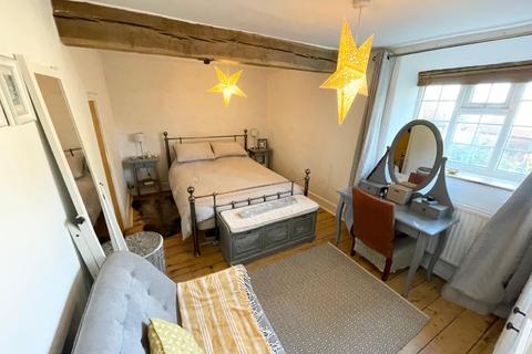 2 bedroom cottage for sale, Doddington Road, Earls Barton, Northamptonshire, NN6