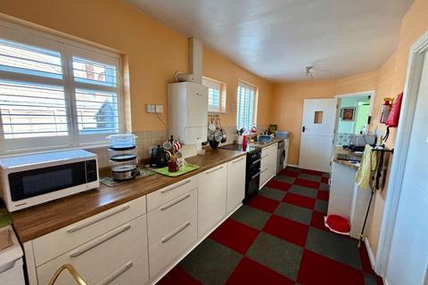 131 Bouverie Road, Hardingstone, Northampton, NN4 6EG