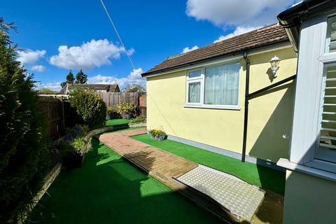 131 Bouverie Road, Hardingstone, Northampton, NN4 6EG