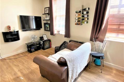 2 bedroom flat for sale, New Road, Rochester