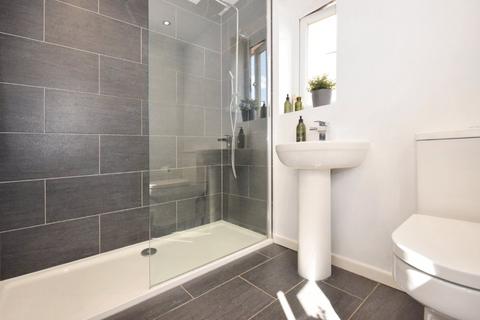 63 Harewood Road, Wakefield, WF1 4BW