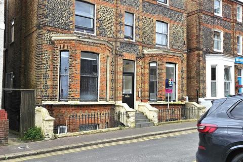 1 bedroom flat to rent, Chandos Square, Broadstairs